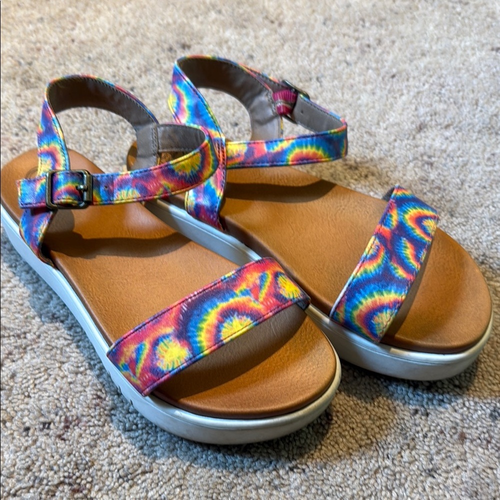 Wonder Nation Tie-Dye Kids Sandals